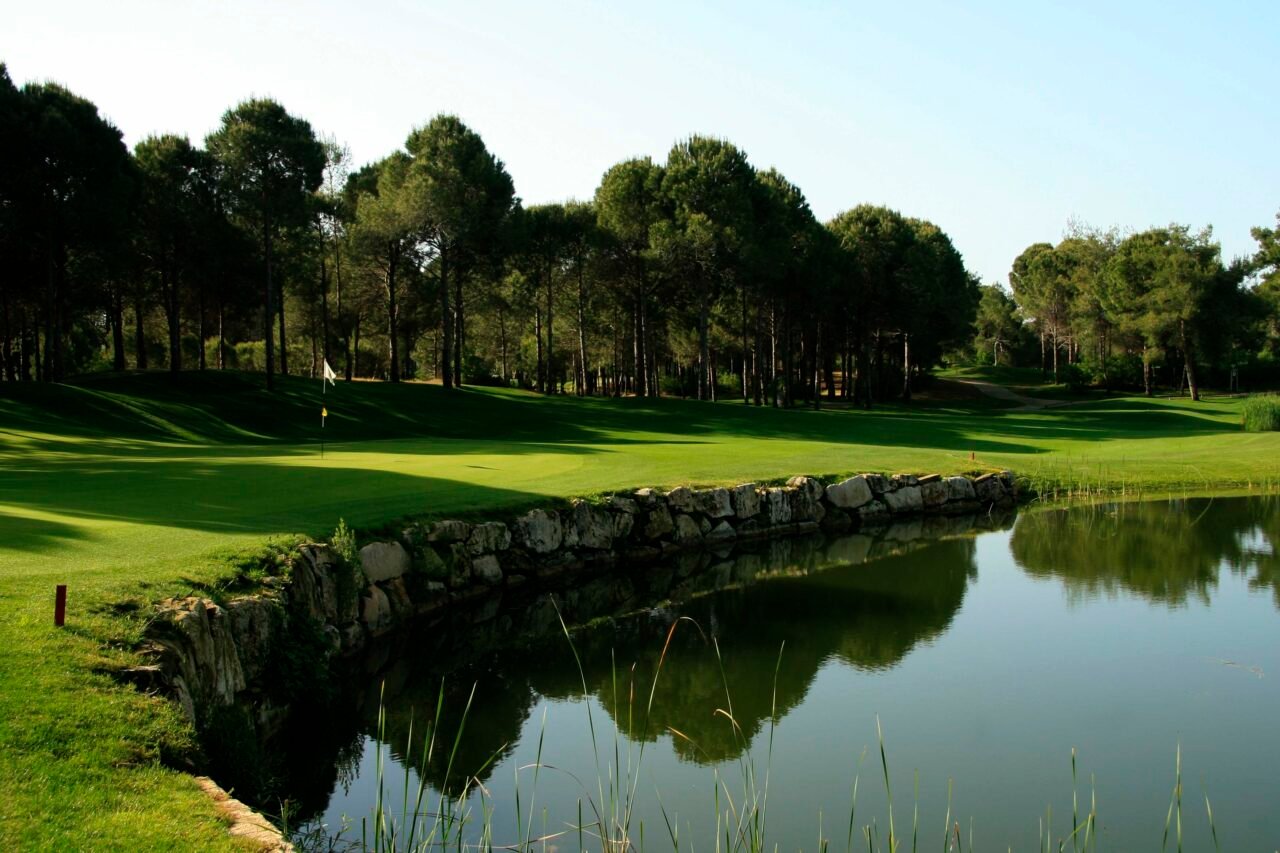 Antalya Golf Club, Belek, Antalya, Turkey.



© PHIL INGLIS